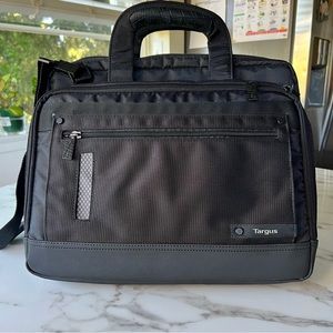14” Targus Revolution Ultra-thin Briefcase